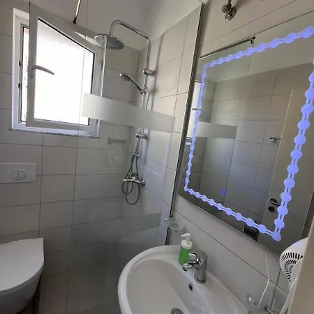 New Portside Sarandë