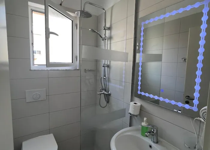 New Portside Apartment *
