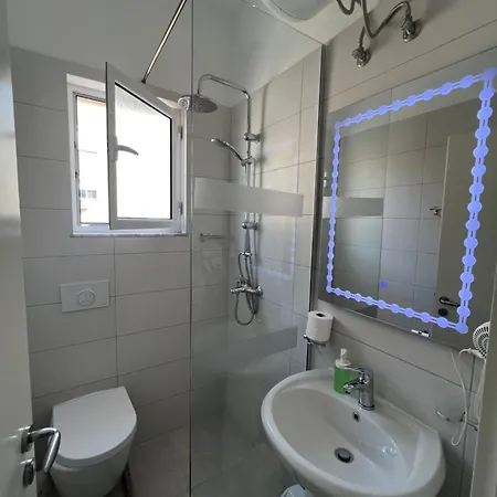 New Portside Apartment *