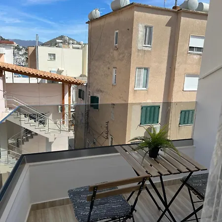 New Portside Apartment *