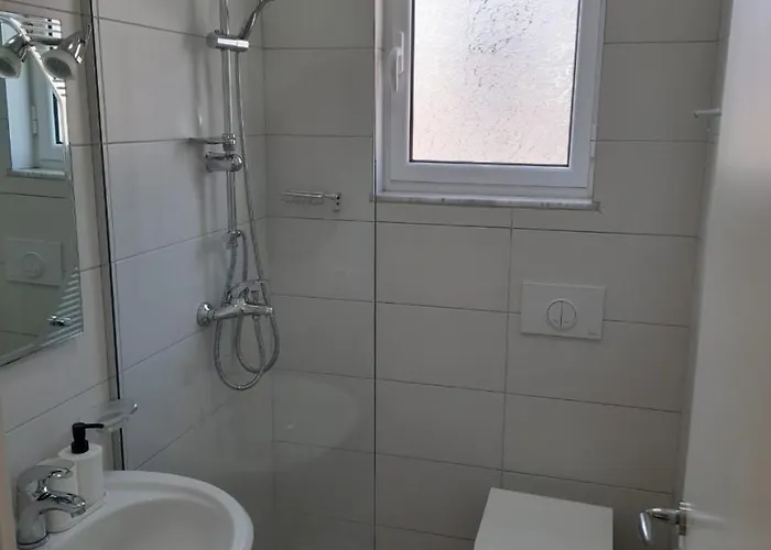 New Portside Sarandë