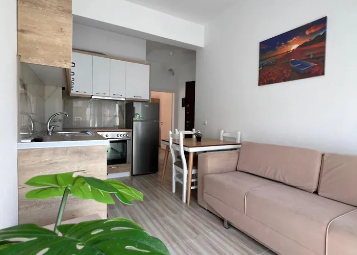 New Portside Sarandë